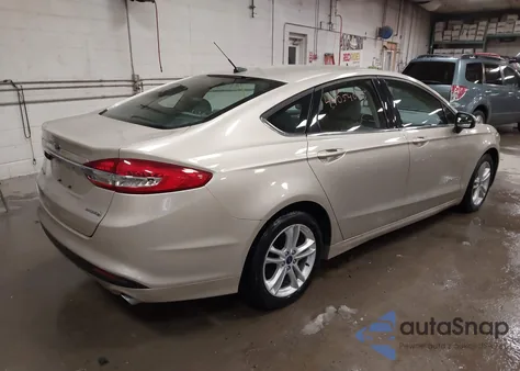 2018 Ford Fusion Hybrid S из США, поврежденный, VIN 3FA6P0UU3JR100135
